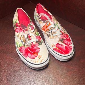 VANS Limited Edition Hawaiian Floral Size 7.5